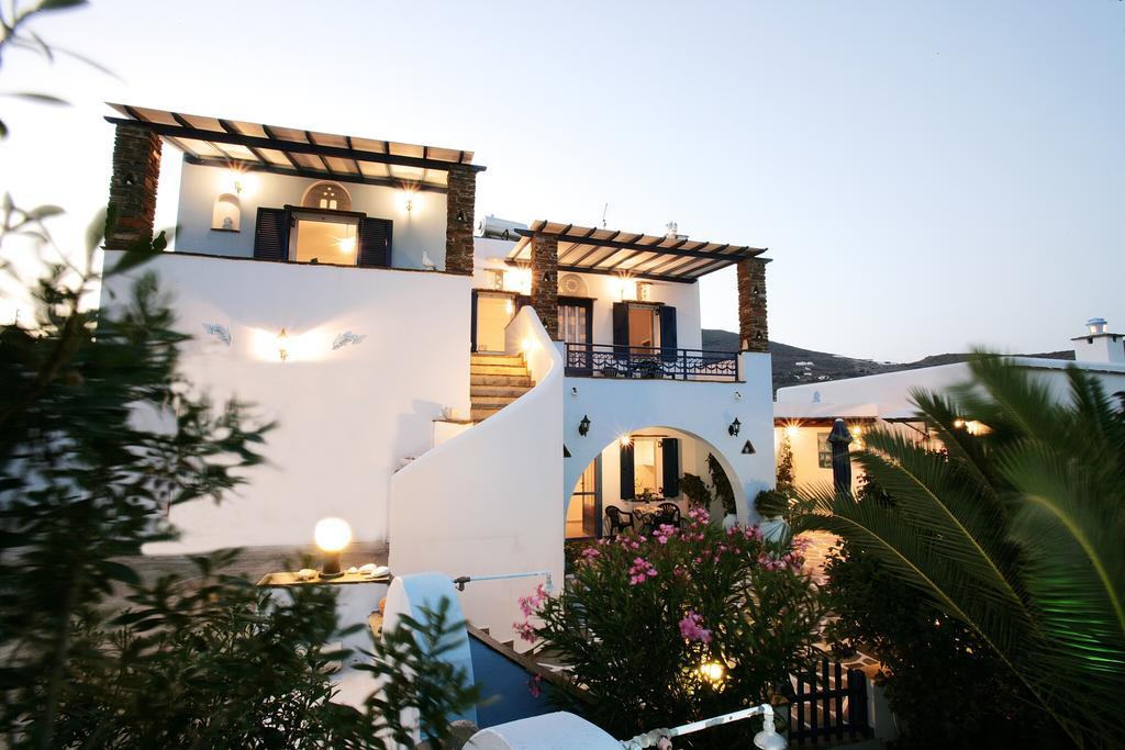 Irini Studios In Tinos اجيوس ايوانيس المظهر الخارجي الصورة